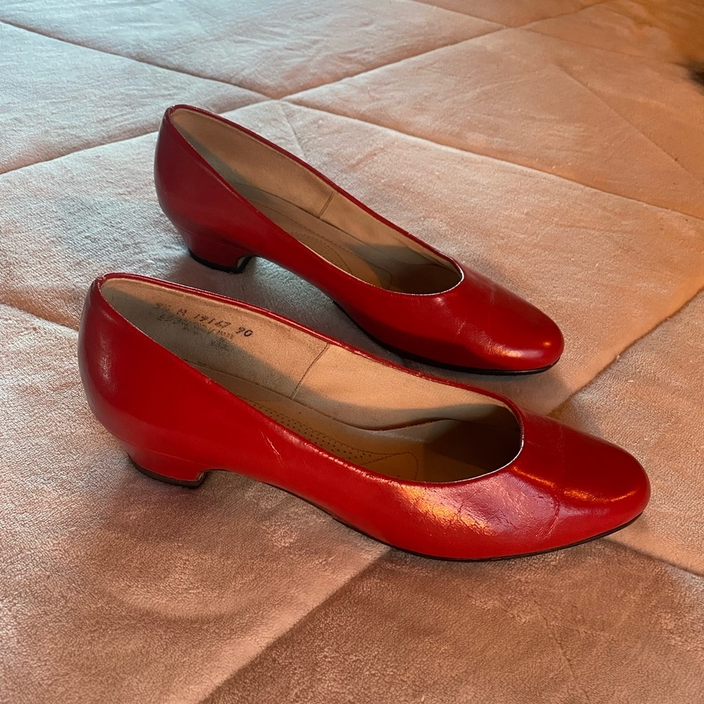 Red Hushpuppies, 1.5” pumps